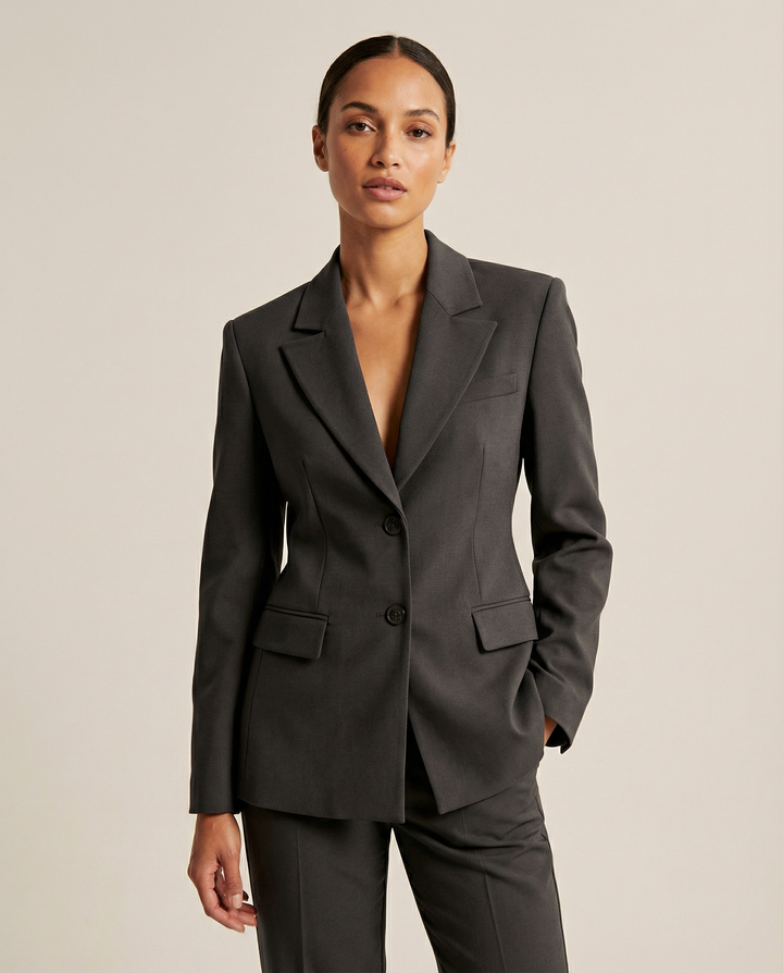Chic Blazer Jacket – Elegant Notched Collar for Versatile Styling