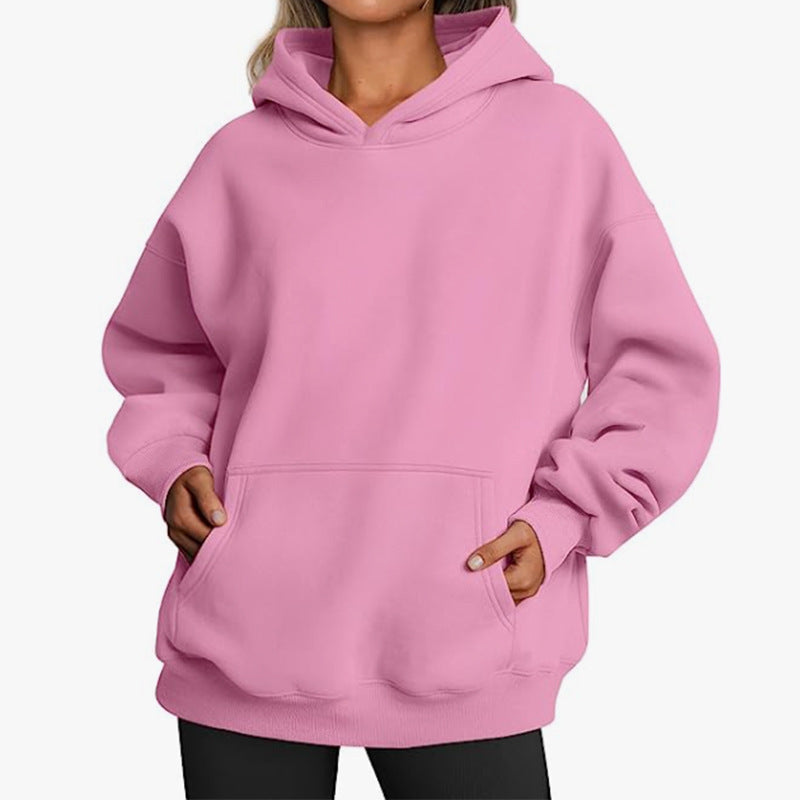 Women's oversized hoodie with practical pockets